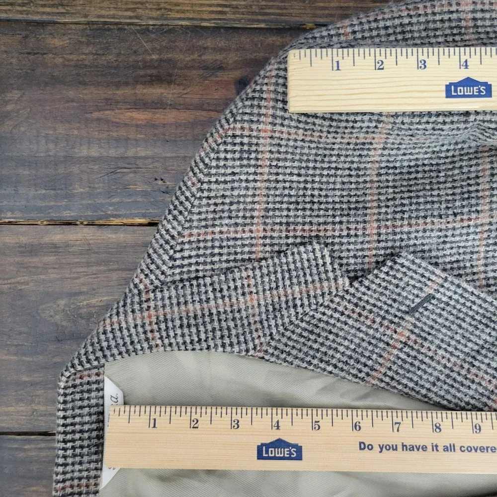 Hunt Club Men's Sport Coat Blazer Three Button Tweed Brown Plaid Wool Size 44L‎